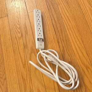 GE White Power Strip with Surge Protection